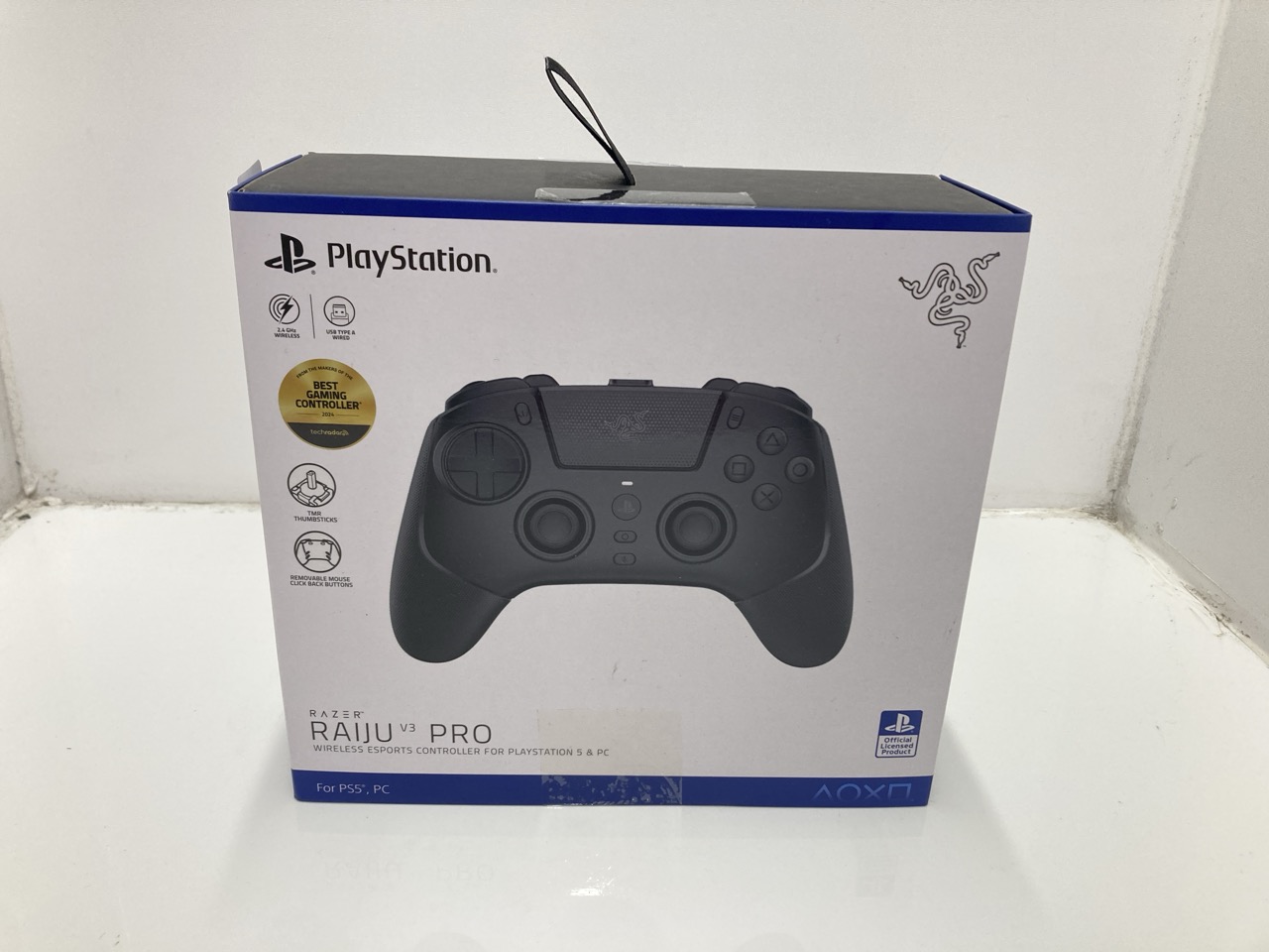 Lot 47  
            Edinburgh SR33 - Delivery Only 

                
RAZER RAIJU V3 PRO - WIRELESS ESPORTS CONTROLLER FOR PLAYSTATION 5 & PC - 4 REMOV...