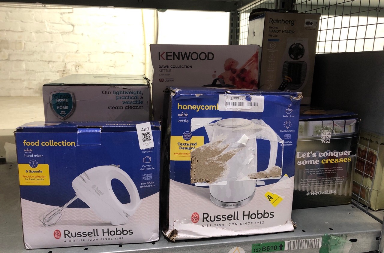 Lot 480  
            Edinburgh SR33 - Delivery Only 

                
QUANTITY OF KITCHEN & APPLIANCES ITEMS TO INCLUDE RUSSELL HOBBS FOOD COLLECTION E...
