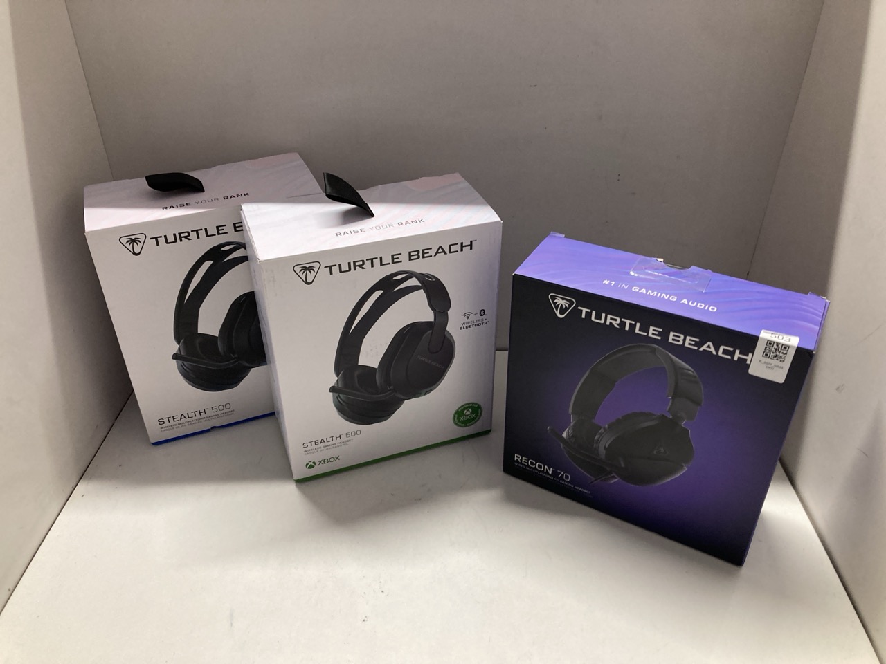 Lot 503  
            Edinburgh SR33 - Delivery Only 

                
QUANTITY OF TECH & GAMING ITEMS TO INCLUDE TURTLE BEACH RECON 70 WIRED MULTI PLAT...