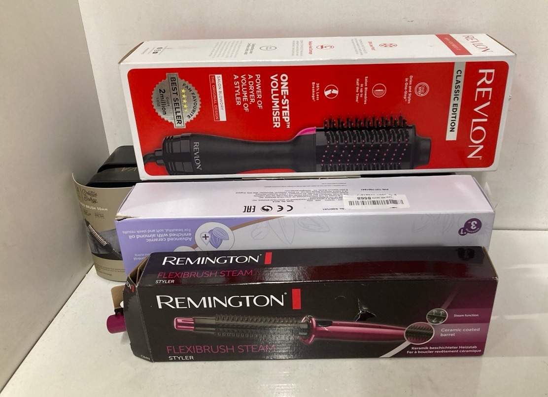 Lot 547  
            Edinburgh SR33 - Delivery Only 

                
QUANTITY OF HEALTH & BEAUTY ITEMS TO INCLUDE REVLON SALON ONE-STEP HAIR DRYER & V...
