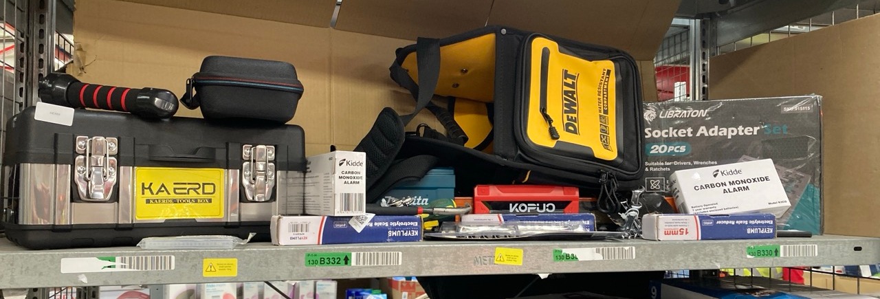 Lot 84  
            Edinburgh SR33 - Delivery Only 

                
QUANTITY OF TOOLS & HOME IMPROVEMENT ITEMS TO INCLUDE KIDDE K5CO CARBON MONOXIDE ...