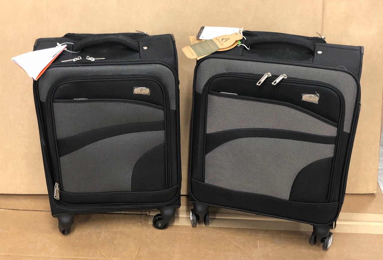 Lot 94  
            Edinburgh SR33 - Delivery Only 

                
AEROLITE LIGHTWEIGHT 4 WHEEL CARRY ON HAND CABIN LUGGAGE SUITCASE BLACK GREY FOR ...