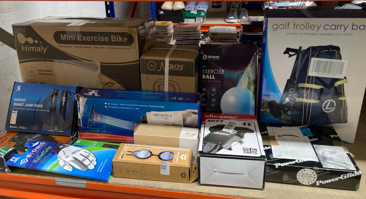 Lot 105  
            Edinburgh SR33 - Delivery Only 

                
QUANTITY OF SPORTS & EXERCISE ITEMS TO INCLUDE LONGRIDGE DELUXE PULL TROLLEY STOR...