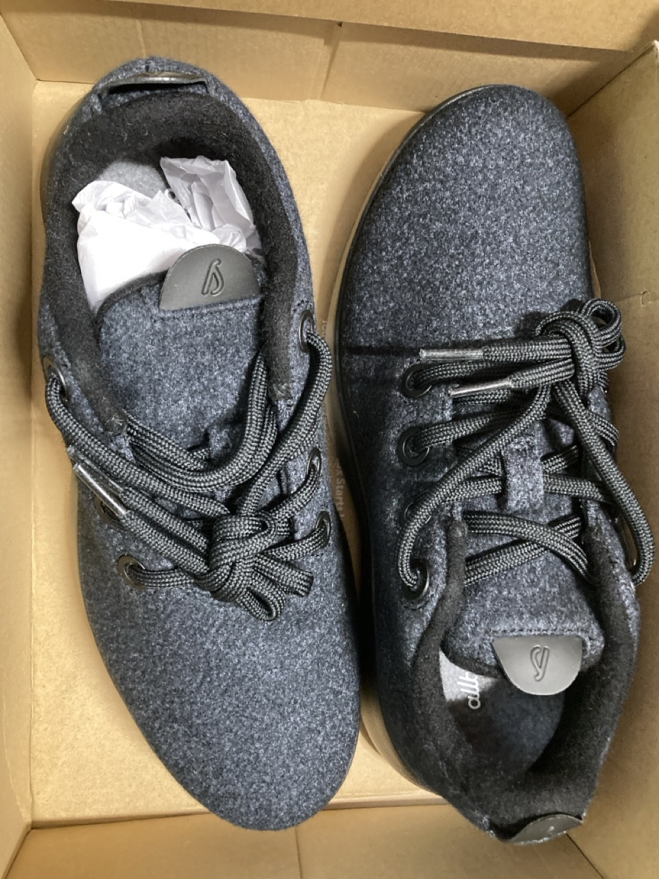 Lot 148  
            Edinburgh SR33 - Delivery Only 

                
ALLBIRDS MEN’S WOOL RUNNER MIZZLES I WATER-RESISTANT EVERYDAY SNEAKERS MADE WITH ...
