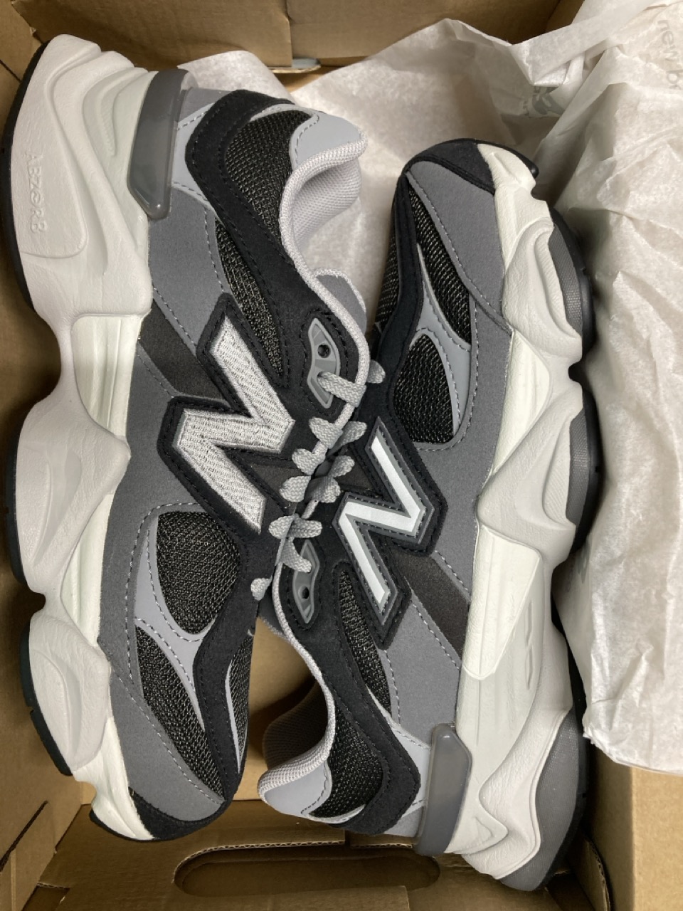 Lot 150  
            Edinburgh SR33 - Delivery Only 

                
NEW BALANCE 9060, SNEAKERS GC9060BD, BLACK, SIZE UK 4: LOCATION - B RACK