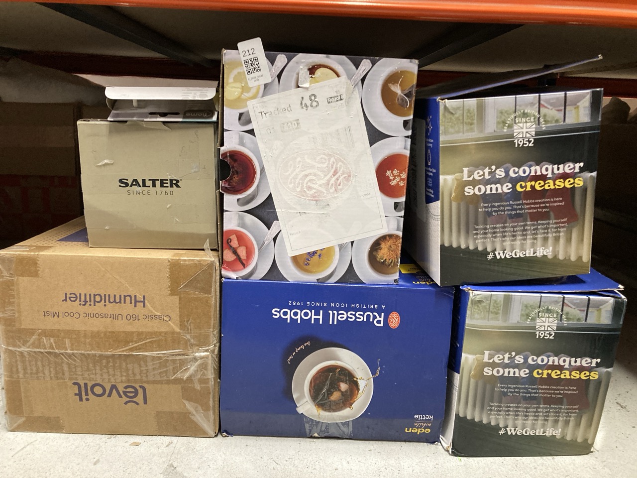 Lot 212  
            Edinburgh SR33 - Delivery Only 

                
QUANTITY OF KITCHEN & APPLIANCES ITEMS TO INCLUDE RUSSELL HOBBS STEAM IRON [3100W...