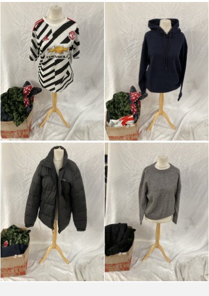 Lot 227  
            Edinburgh SR33 - Delivery Only 

                
1 BOX OF MENS CLOTHING TO INCLUDE BLUE HOODIE SIZE L: LOCATION - C RACK