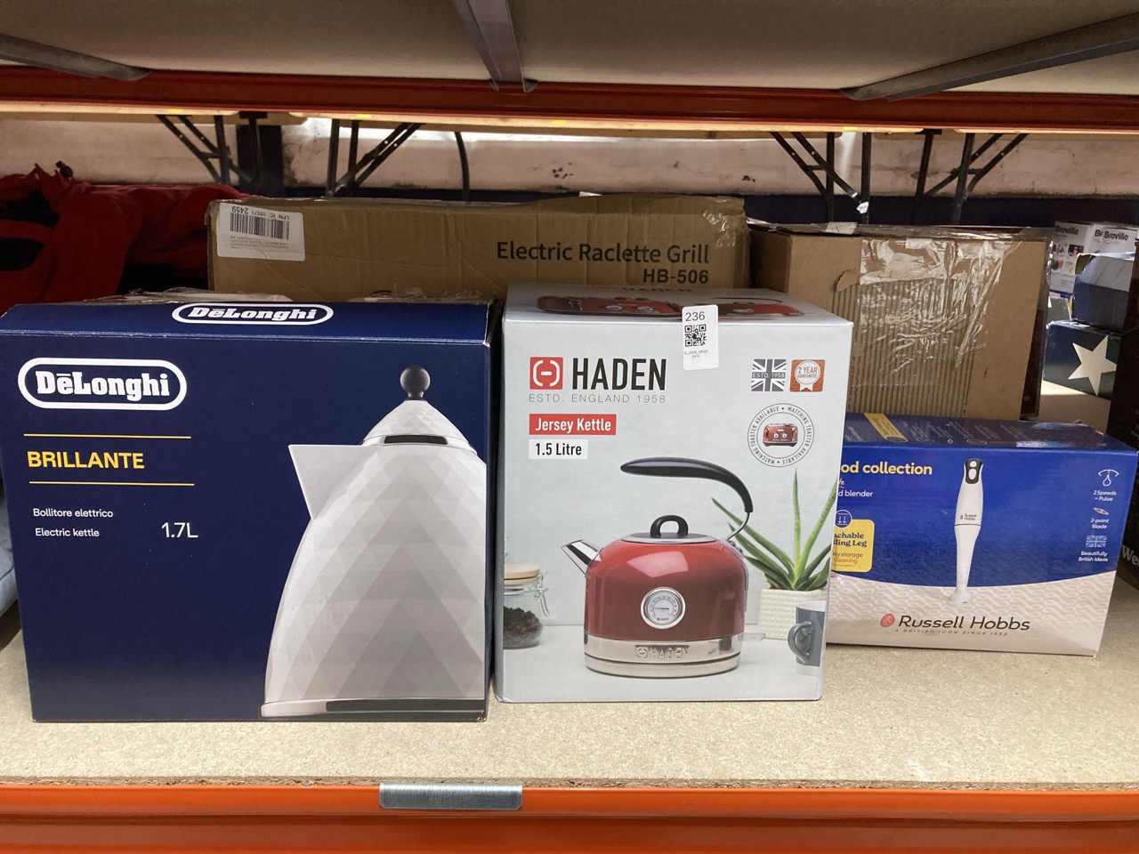 Lot 236  
            Edinburgh SR33 - Delivery Only 

                
QUANTITY OF KITCHEN & APPLIANCES ITEMS TO INCLUDE HADEN JERSEY RED KETTLE - 1.5L ...