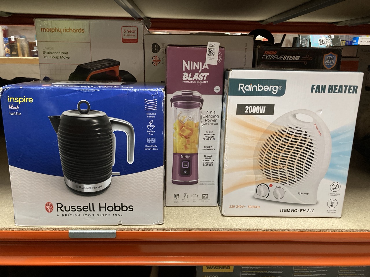 Lot 239  
            Edinburgh SR33 - Delivery Only 

                
QUANTITY OF KITCHEN & APPLIANCES ITEMS TO INCLUDE RAINBERG POWERFUL 2KW FAN HEATE...