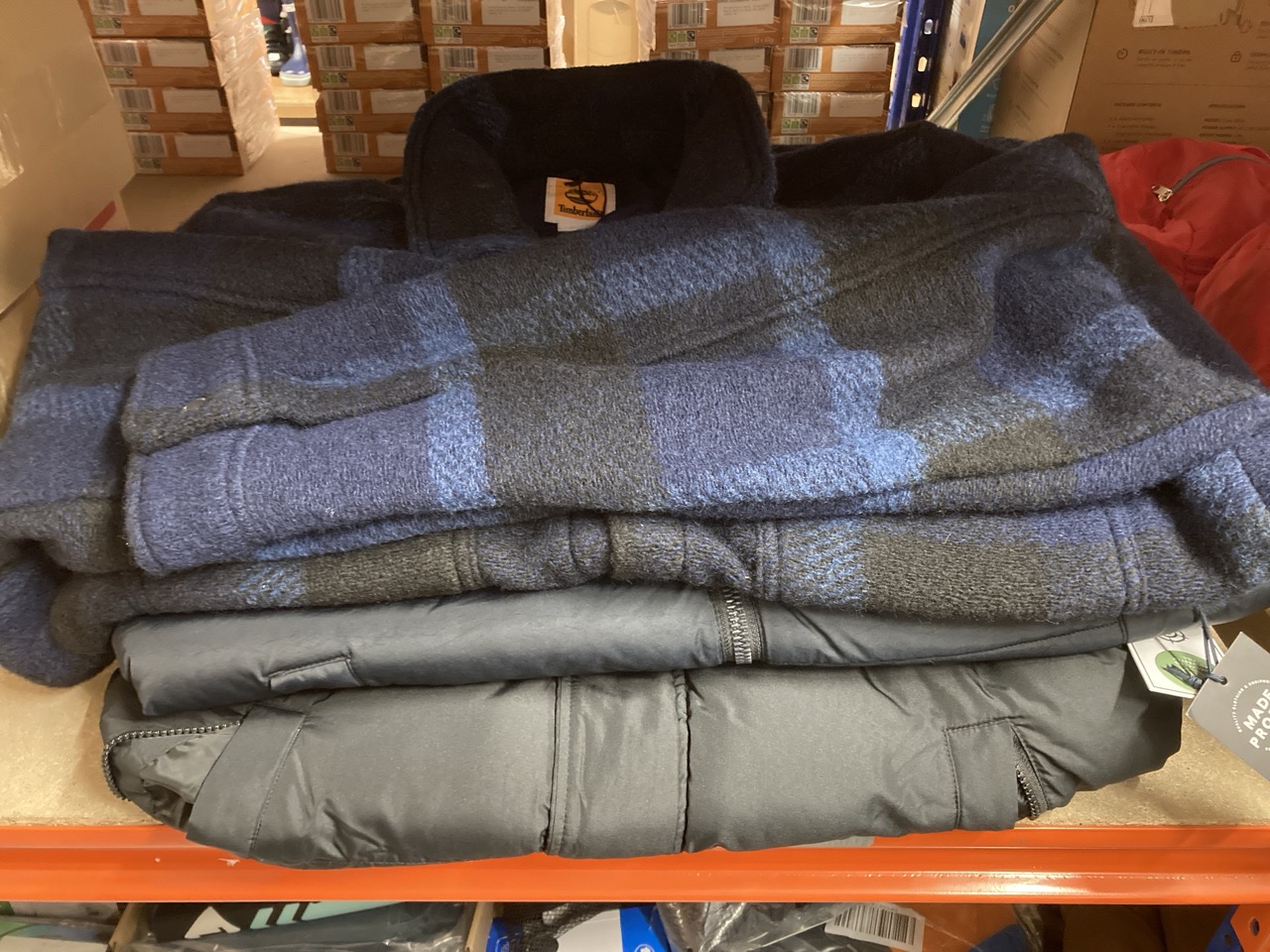 Lot 257  
            Edinburgh SR33 - Delivery Only 

                
QUANTITY OF MEN'S CLOTHING TO INCLUDE TOG 24 RADLEY JACKET BLACK SIZE M: LOCATION...