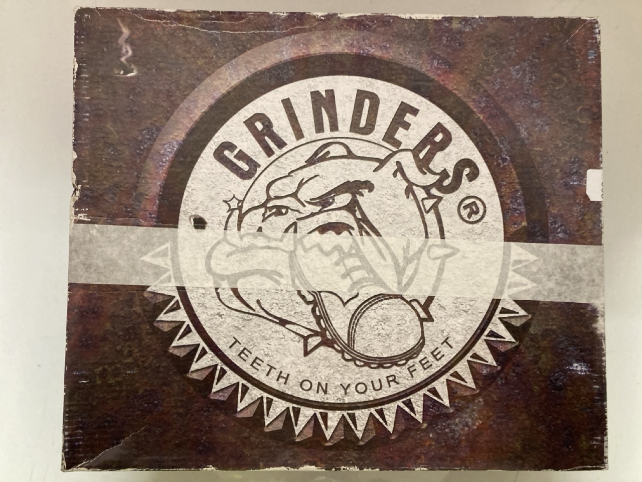 Lot 262  
            Edinburgh SR33 - Delivery Only 

                
GRINDER EAGLE LOW BLACK BOOTS SIZE 9: LOCATION - C RACK