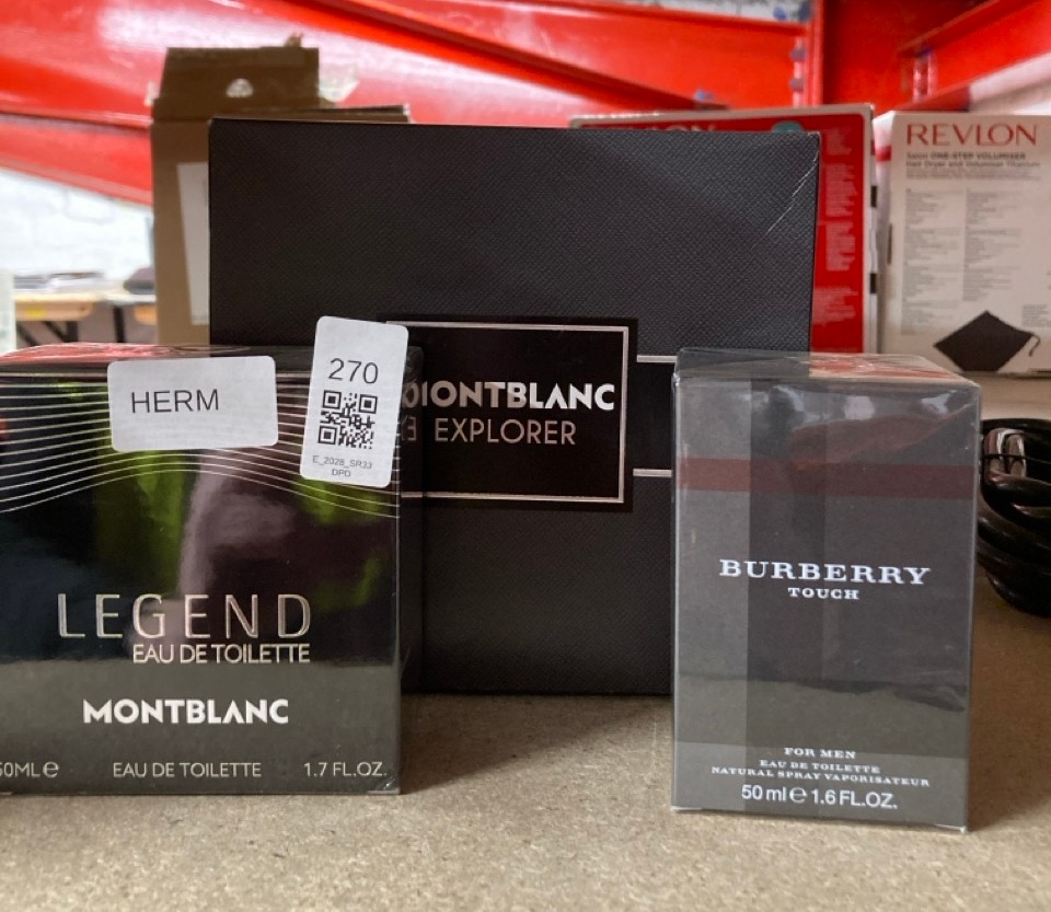 Lot 270  
            Edinburgh SR33 - Delivery Only 

                
QUANTITY OF HEALTH & BEAUTY ITEMS TO INCLUDE BURBERRY,50 ML (PACK OF 1) TOUCH EAU...