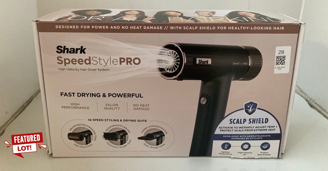 Lot 28  
            Edinburgh SR33 - Delivery Only 

                
SHARK SPEEDSTYLE PRO HAIR DRYER, HIGH PERFORMANCE HIGH-VELOCITY HAIR DRYER FOR ST...