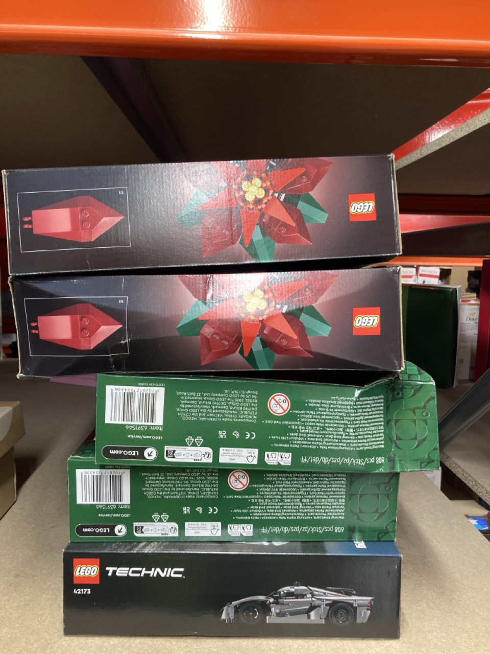 Lot 291  
            Edinburgh SR33 - Delivery Only 

                
QUANTITY OF TOYS ITEMS TO INCLUDE LEGO TECHNIC CAR 42173: LOCATION - D RACK