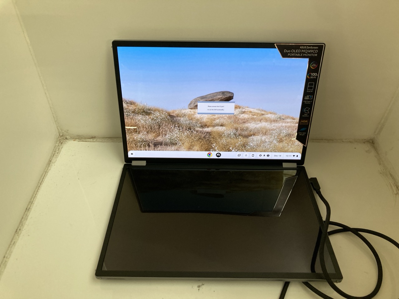 Lot 322  
            Edinburgh SR33 - Delivery Only 

                
ASUS DUO OLED PORTABLE GAMING MONITOR MODEL MQ149CD: LOCATION - D RACK
