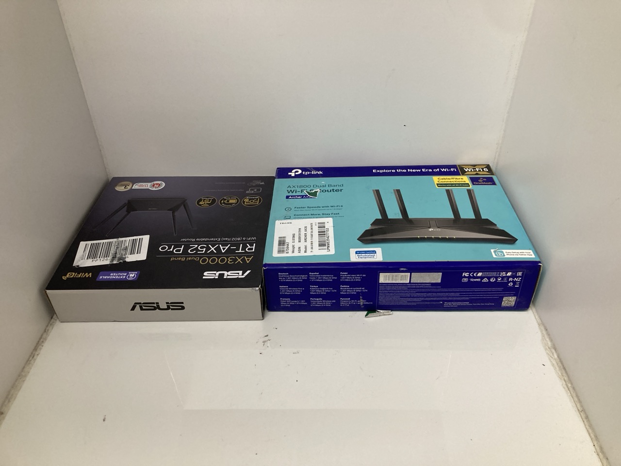 Lot 323  
            Edinburgh SR33 - Delivery Only 

                
ASUS AX300 WIFI 6 EXTENDABLE ROUTER + TP-LINK WIFI 6 ROUTER: LOCATION - D RACK
