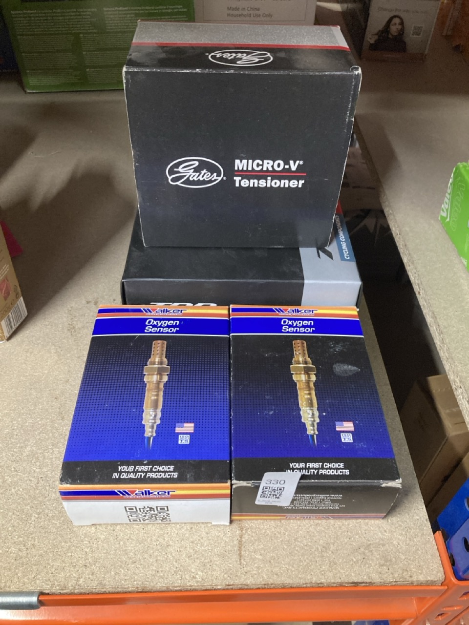 Lot 330  
            Edinburgh SR33 - Delivery Only 

                
QUANTITY OF TOOLS & HOME IMPROVEMENT ITEMS TO INCLUDE WALKER OXYGEN SENSOR: LOCAT...