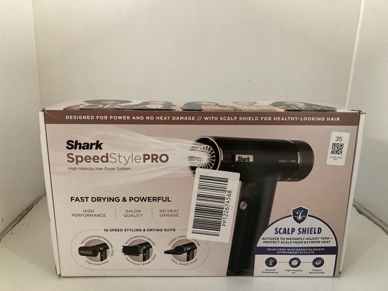 Lot 35  
            Edinburgh SR33 - Delivery Only 

                
SHARK SPEEDSTYLE PRO HAIR DRYER, HIGH PERFORMANCE HIGH-VELOCITY HAIR DRYER FOR ST...