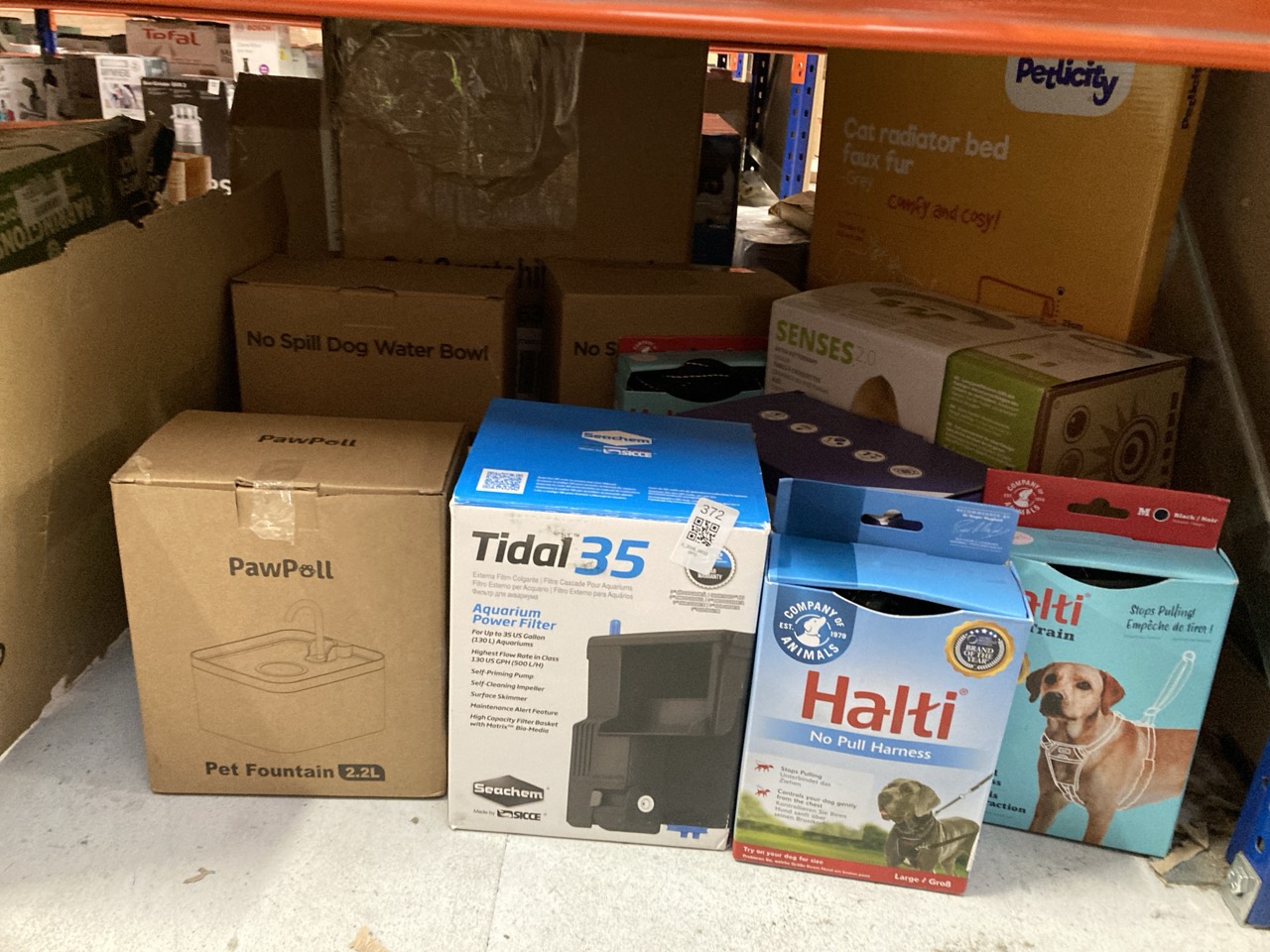 Lot 372  
            Edinburgh SR33 - Delivery Only 

                
QUANTITY OF PET PRODUCTS TO INCLUDE HALTI NO PULL HARNESS: LOCATION - D RACK