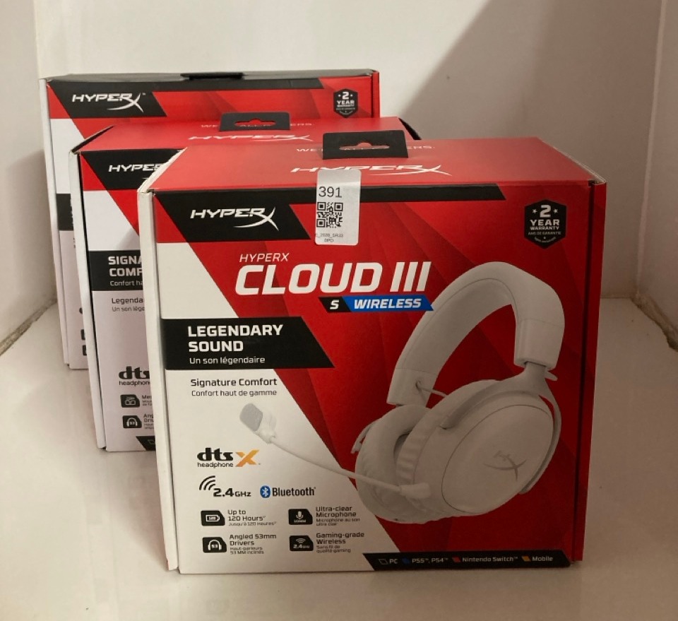 Lot 391  
            Edinburgh SR33 - Delivery Only 

                
QUANTITY OF HYPERX GAMING HEADSETS TO INCLUDE CLOUD S WIRELESS HEADSET : LOCATION...