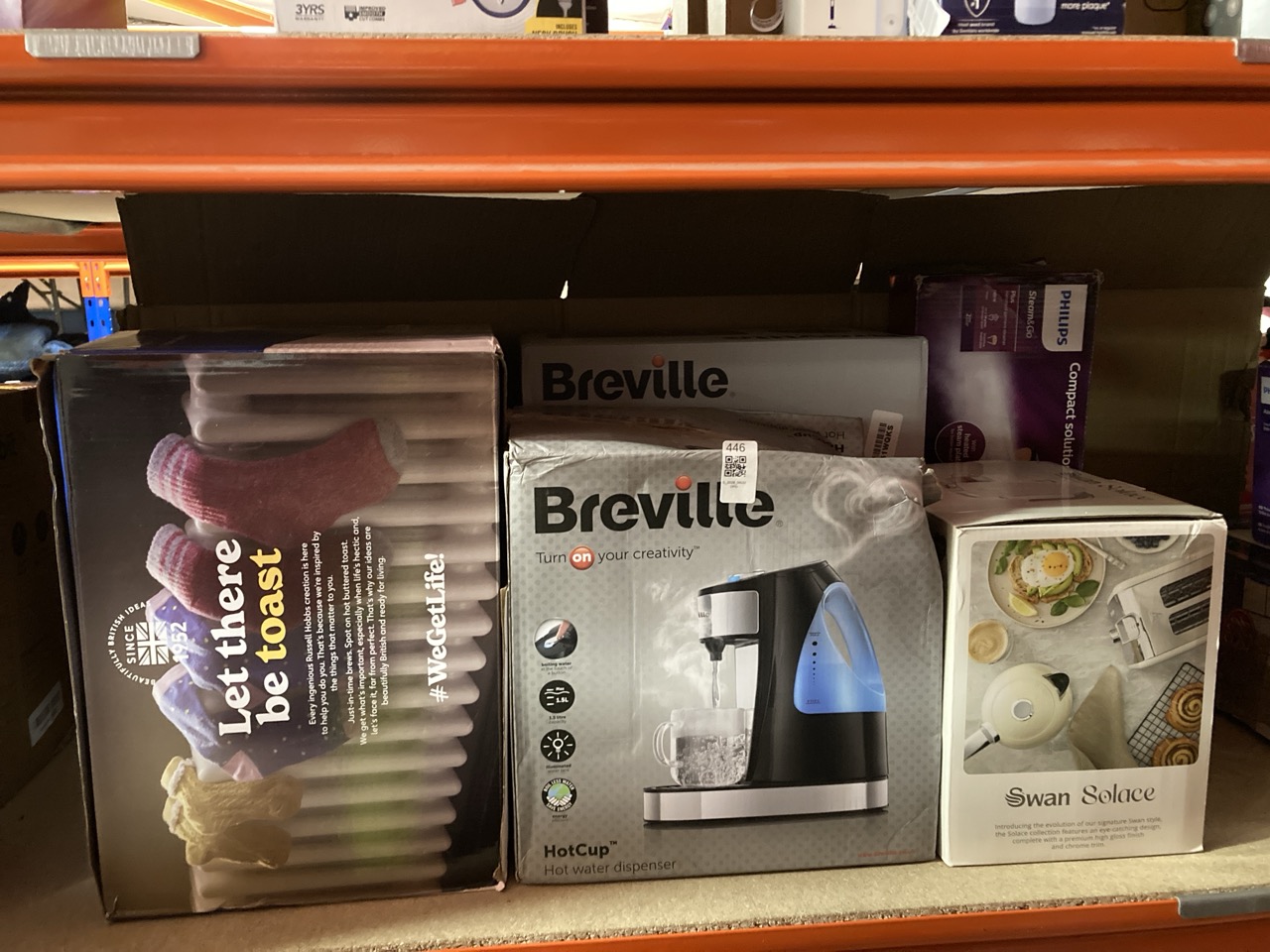 Lot 446  
            Edinburgh SR33 - Delivery Only 

                
QUANTITY OF KITCHEN & APPLIANCES ITEMS TO INCLUDE PHILIPS STEAM&GO PLUS HANDHELD ...