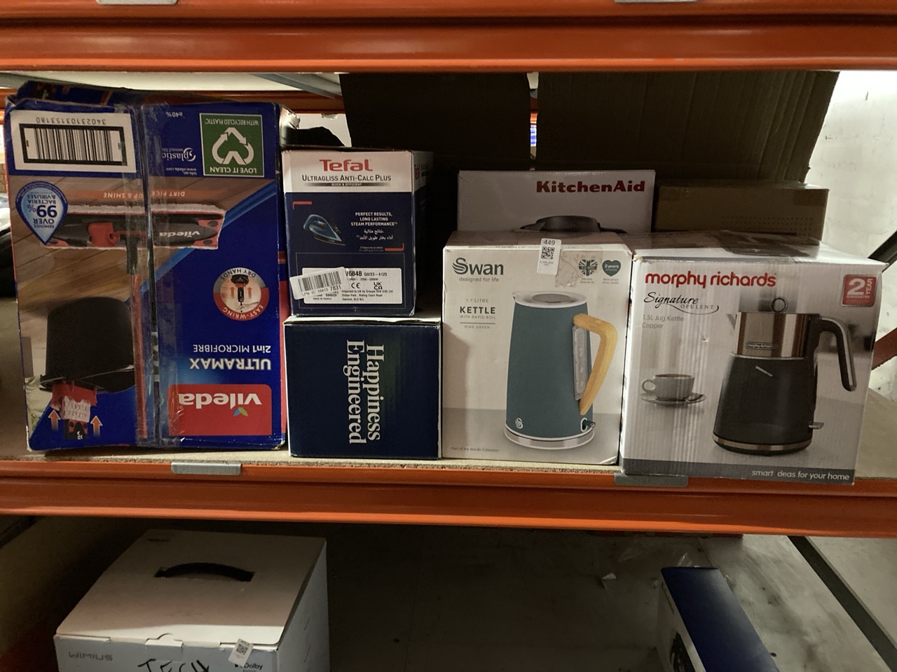 Lot 449  
            Edinburgh SR33 - Delivery Only 

                
QUANTITY OF KITCHEN & APPLIANCES ITEMS TO INCLUDE VILEDA ULTRAMAX FLAT MOP AND BU...