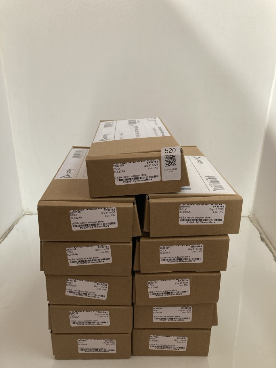 Lot 520  
            Edinburgh SR33 - Delivery Only 

                
11 X POLY VESA MOUNT ADAPTER PLATE : LOCATION - F RACK
