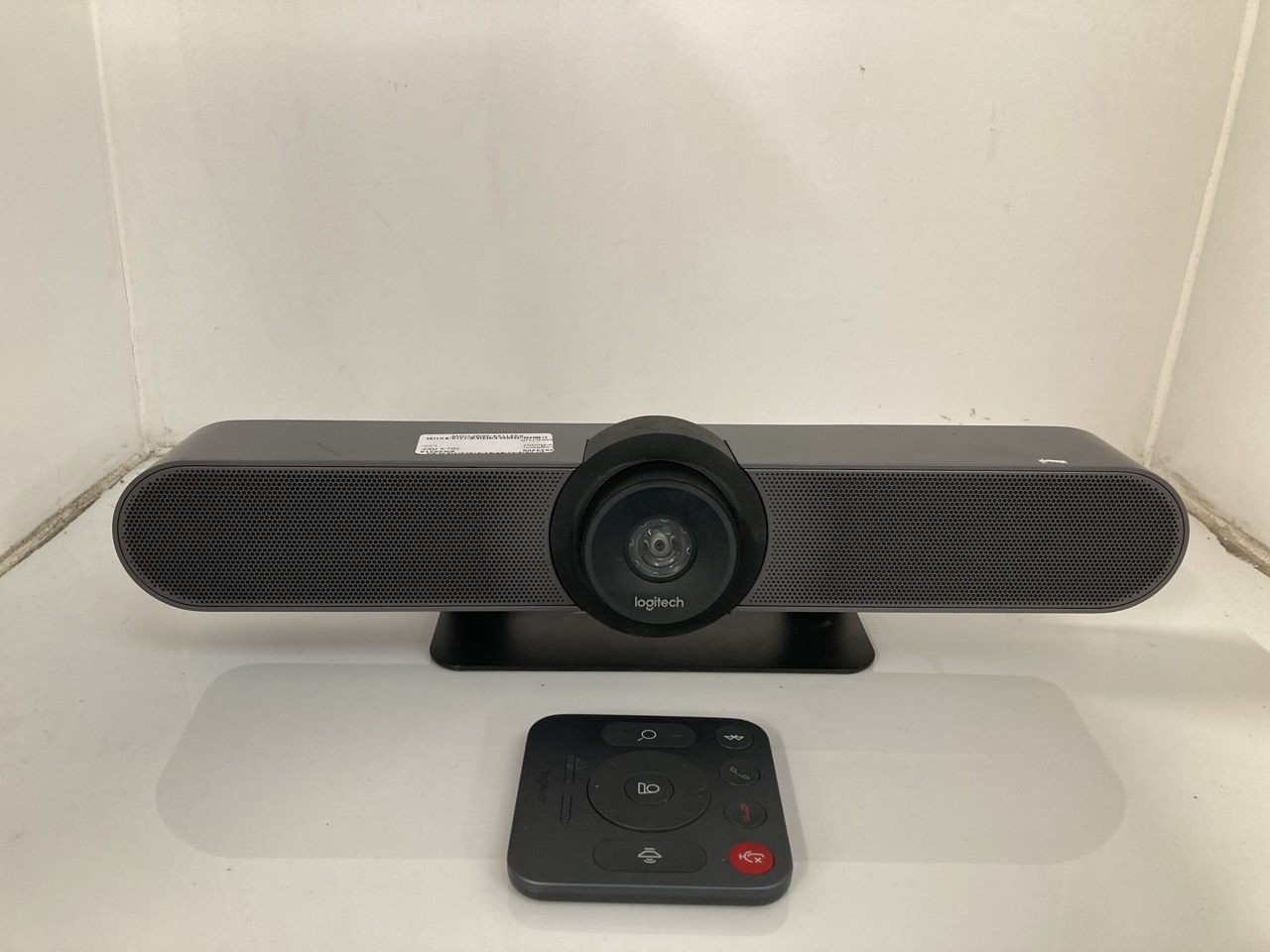 Lot 536  
            Edinburgh SR33 - Delivery Only 

                
LOGITECH MEETUP CONFERENCE CAMERA: LOCATION - F RACK