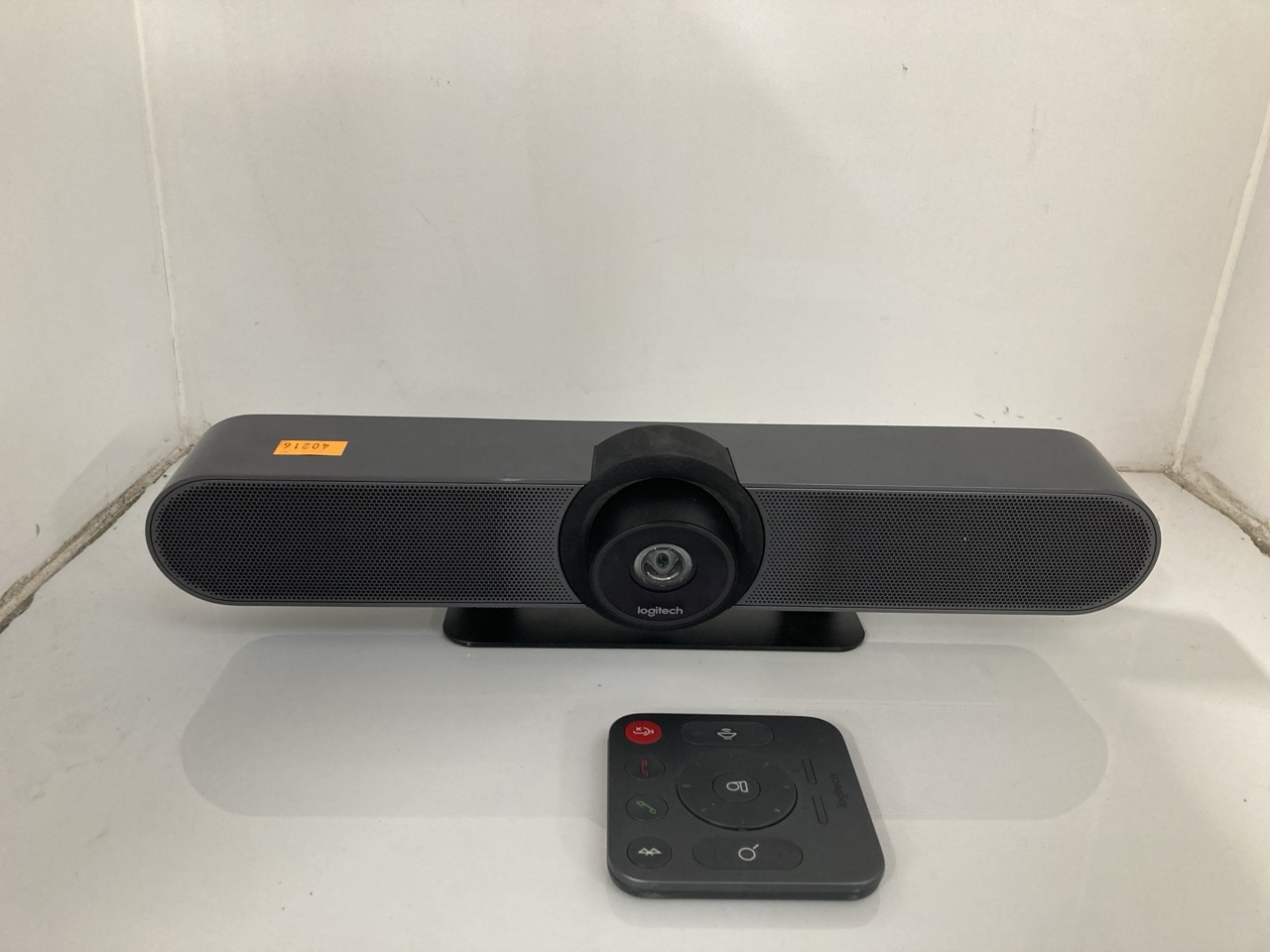 Lot 537  
            Edinburgh SR33 - Delivery Only 

                
LOGITECH MEETUP CONFERENCE CAMERA LOGITECH : LOCATION - F RACK