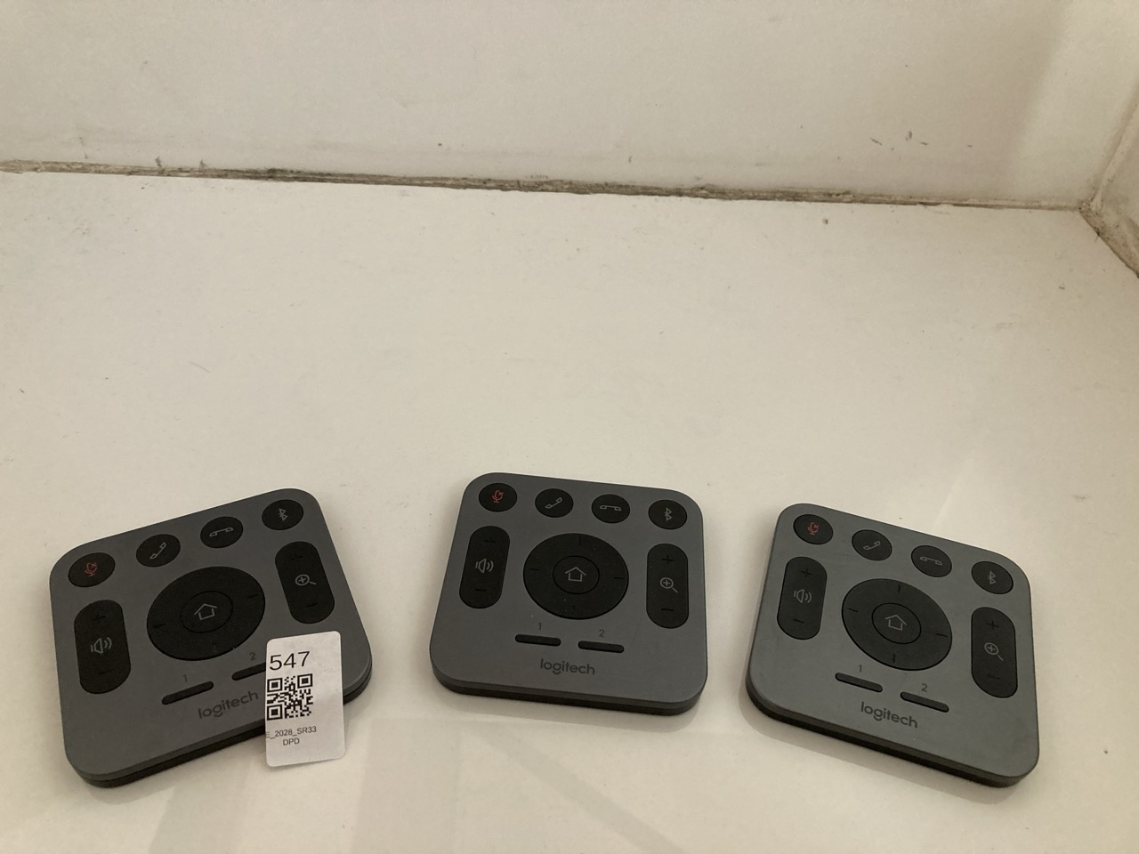 Lot 547  
            Edinburgh SR33 - Delivery Only 

                
3 X LOGITECH MEETUP REMOTE MODEL NUMBER R-R0012: LOCATION - F RACK