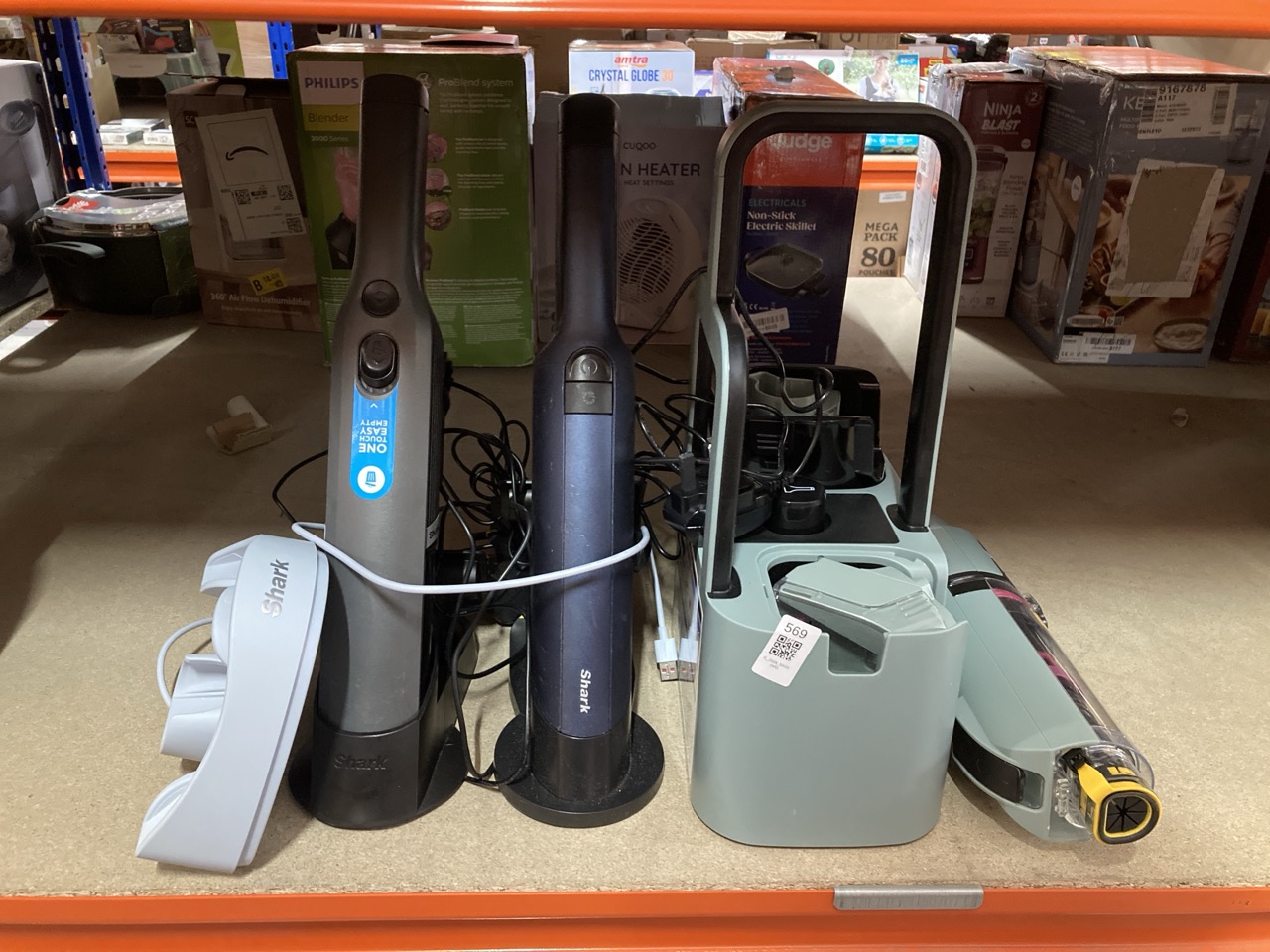 Lot 569  
            Edinburgh SR33 - Delivery Only 

                
QUANTITY OF ITEMS TO INCLUDE SHARK WAND HOOVER : LOCATION - F RACK