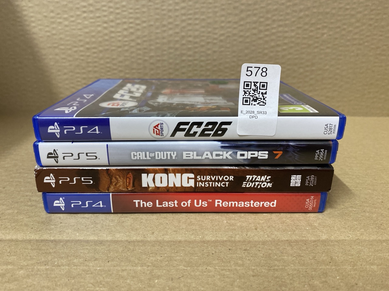 Lot 578  
            Edinburgh SR33 - Delivery Only 

                
QUANTITY OF CONSOLE GAMES ITEMS TO INCLUDE EA SPORTS FC 26 STANDARD EDITION PS4 |...