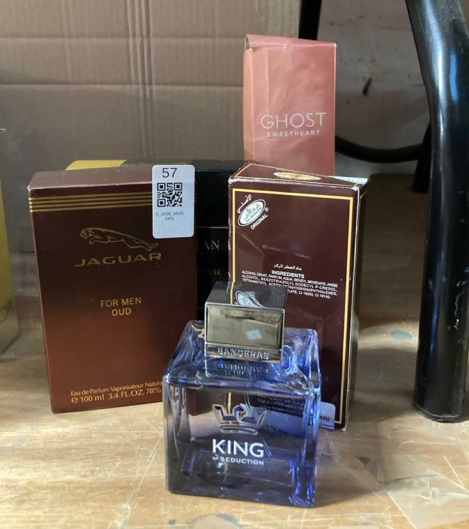 Lot 57  
            Edinburgh SR33 - Delivery Only 

                
QUANTITY OF HEALTH & BEAUTY ITEMS TO INCLUDE GHOST SWEETHEART EAU DE TOILETTE | P...