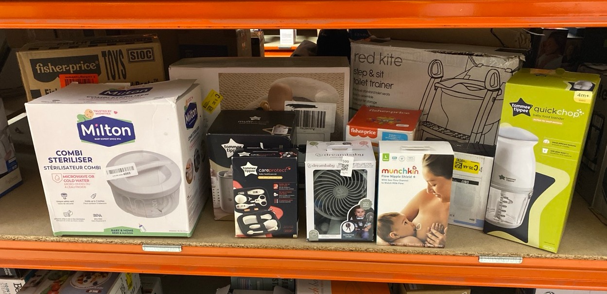 Lot 599  
            Edinburgh SR33 - Delivery Only 

                
QUANTITY OF BABY & TODDLER ITEMS TO INCLUDE TOMMEE TIPPEE CLOSER TO NATURE HEALTH...