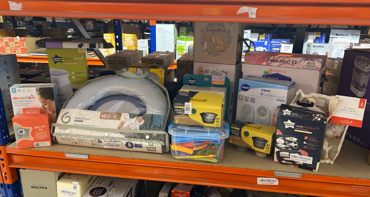 Lot 608  
            Edinburgh SR33 - Delivery Only 

                
QUANTITY OF BABY & TODDLER ITEMS TO INCLUDE TOMMEE TIPPEE CLOSER TO NATURE HEALTH...