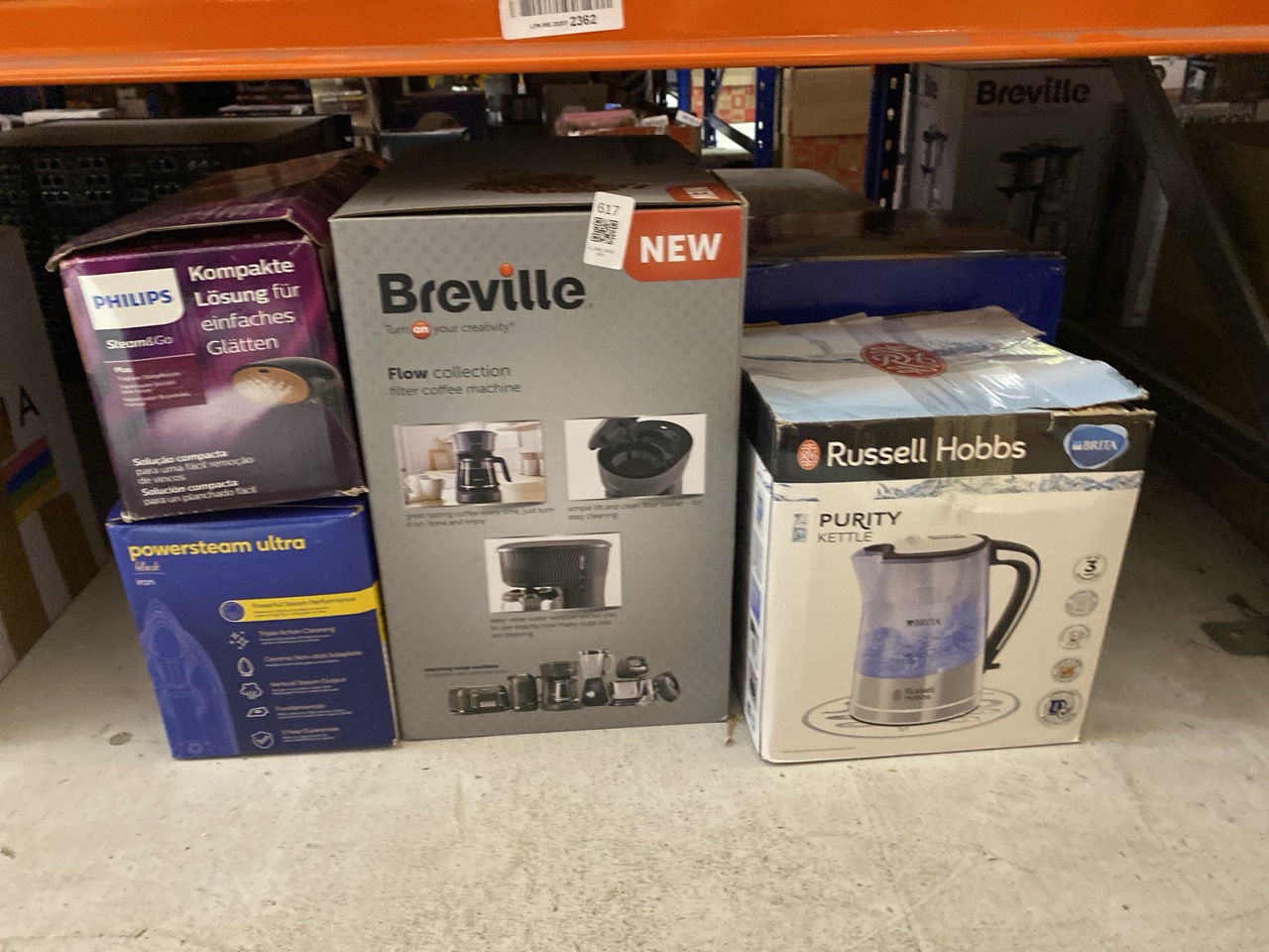 Lot 617  
            Edinburgh SR33 - Delivery Only 

                
QUANTITY OF KITCHEN & APPLIANCES ITEMS TO INCLUDE RUSSELL HOBBS PURITY GLASS KETT...