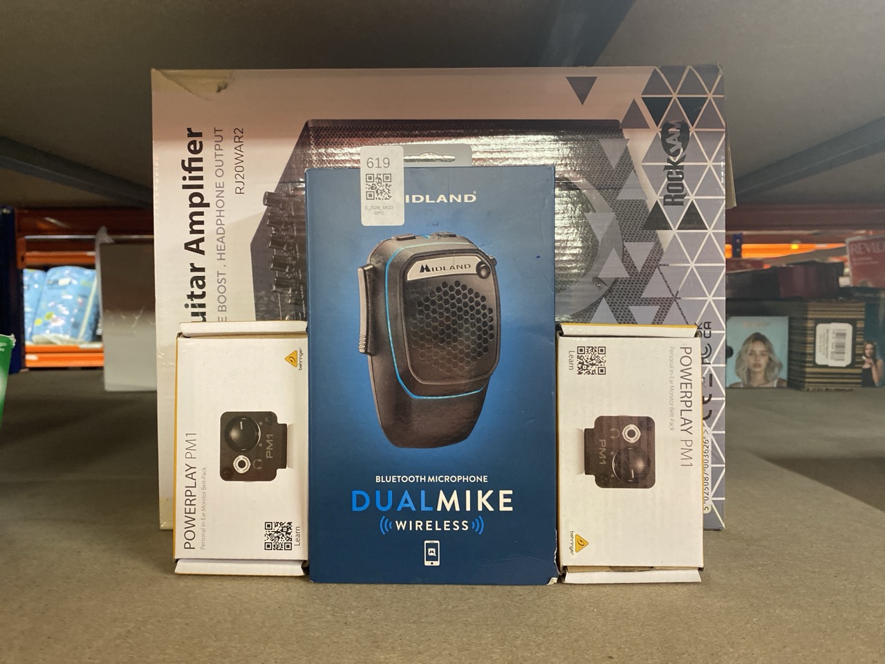 Lot 619  
            Edinburgh SR33 - Delivery Only 

                
QUANTITY OF TECH & GAMING ITEMS TO INCLUDE BEHRINGER PM1 PERSONAL IN-EAR MONITOR ...