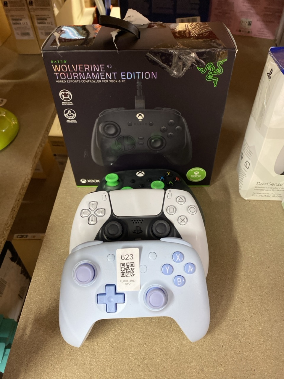 Lot 623  
            Edinburgh SR33 - Delivery Only 

                
QUANTITY OF TECH & GAMING ITEMS TO INCLUDE RAZER WOLVERINE V3 TOURNAMENT EDITION ...