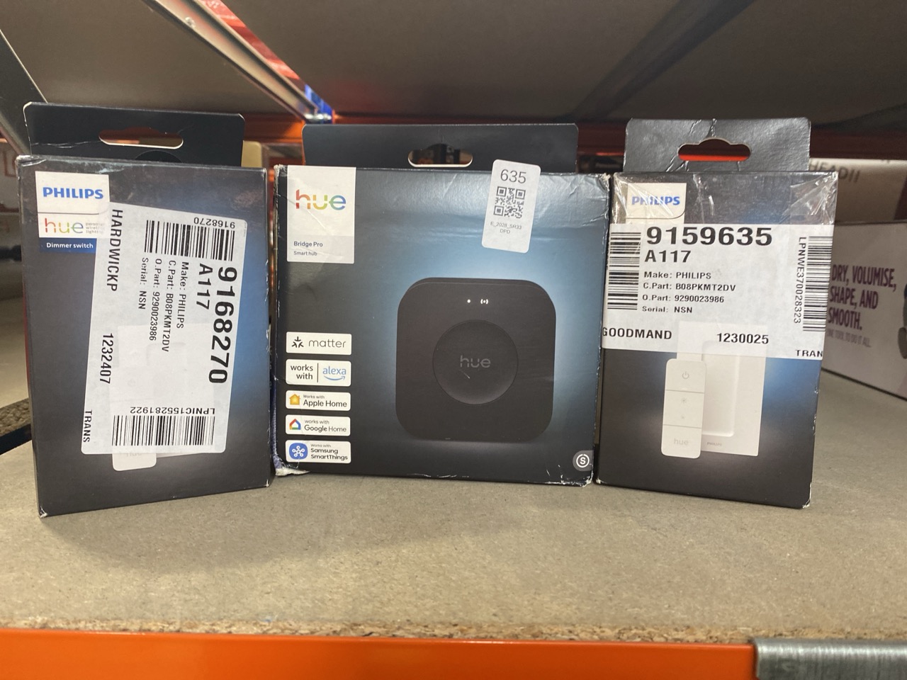 Lot 635  
            Edinburgh SR33 - Delivery Only 

                
QUANTITY OF TECH & GAMING ITEMS TO INCLUDE PHILIPS HUE SMART WIRELESS DIMMER SWIT...