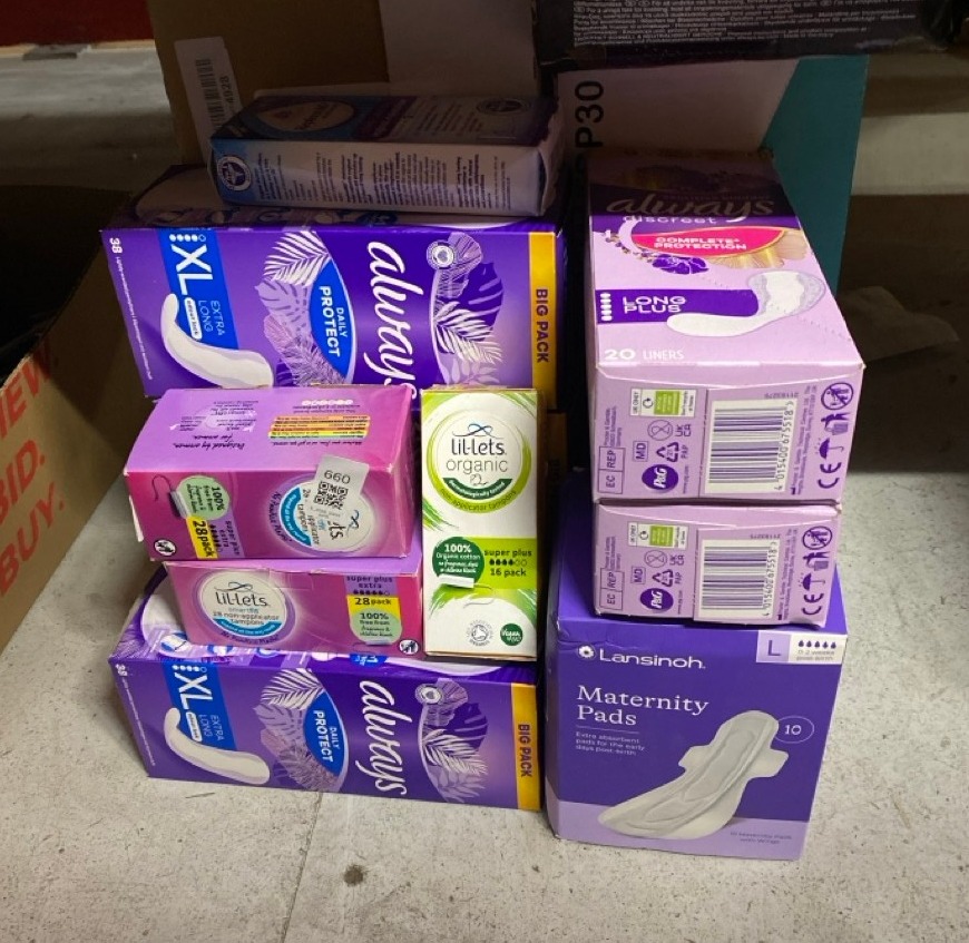 Lot 660  
            Edinburgh SR33 - Delivery Only 

                
QUANTITY OF HEALTH & BEAUTY ITEMS TO INCLUDE ALWAYS DISCREET INCONTINENCE PANTY L...