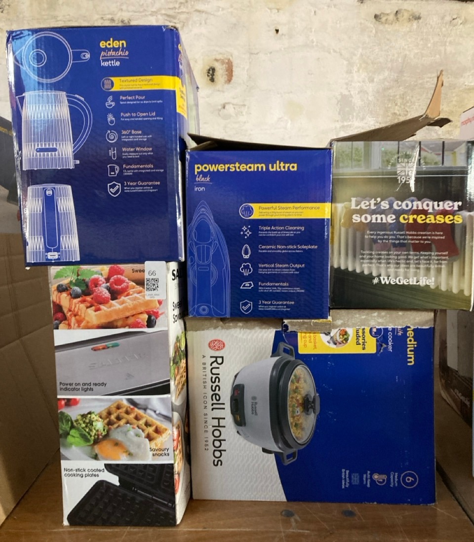 Lot 66  
            Edinburgh SR33 - Delivery Only 

                
QUANTITY OF KITCHEN & APPLIANCES ITEMS TO INCLUDE RUSSELL HOBBS ELECTRIC KETTLE (...