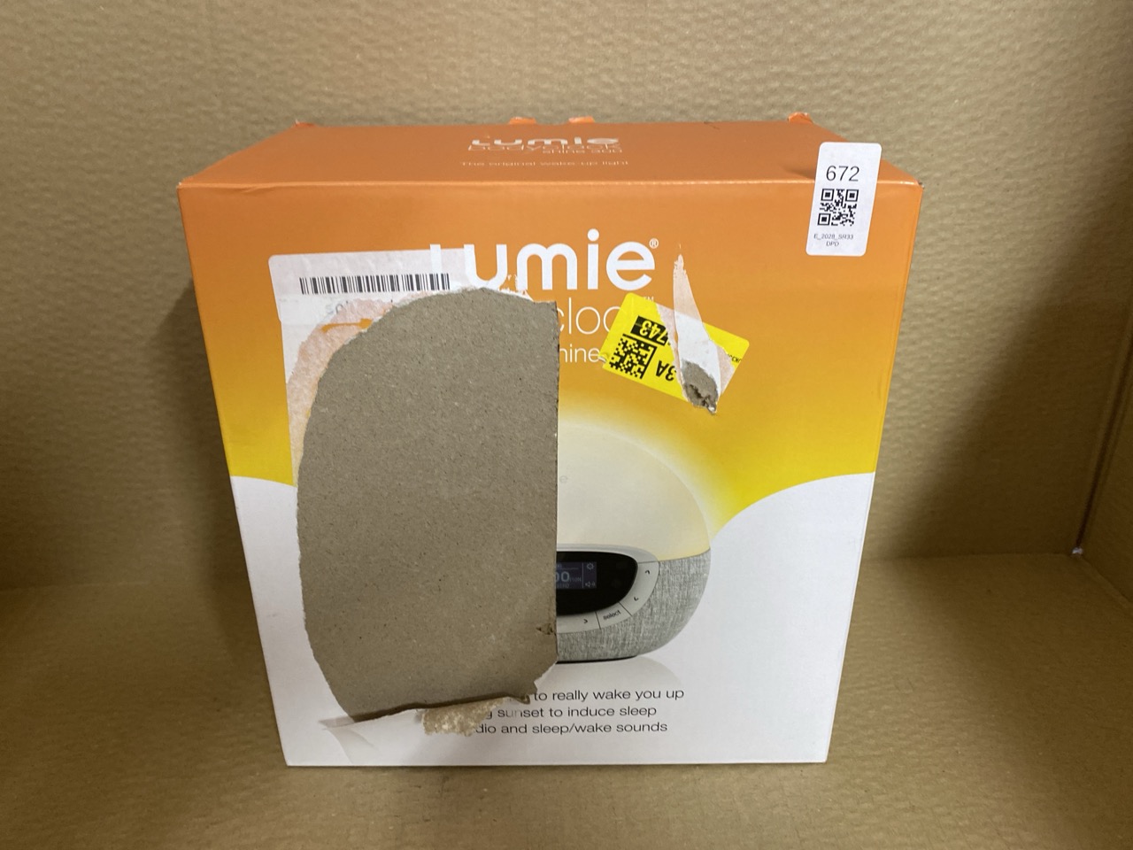 Lot 672  
            Edinburgh SR33 - Delivery Only 

                
LUMIE BODYCLOCK SHINE 300 - WAKE-UP LIGHT ALARM CLOCK WITH RADIO, 15 SOUNDS AND S...