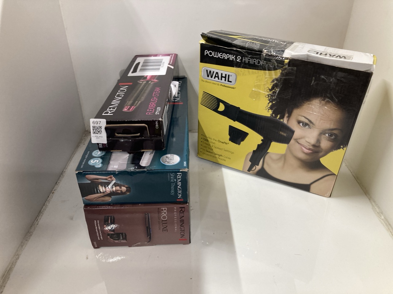 Lot 697  
            Edinburgh SR33 - Delivery Only 

                
QUANTITY OF HEALTH & BEAUTY ITEMS TO INCLUDE MATEQUE BLACK HEAT RESISTANT PROTECT...