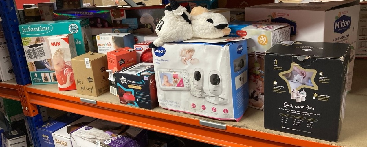 Lot 702  
            Edinburgh SR33 - Delivery Only 

                
QUANTITY OF HEALTH & BEAUTY ITEMS TO INCLUDE TOMMEE TIPPEE ELECTRIC BABY NAIL FIL...