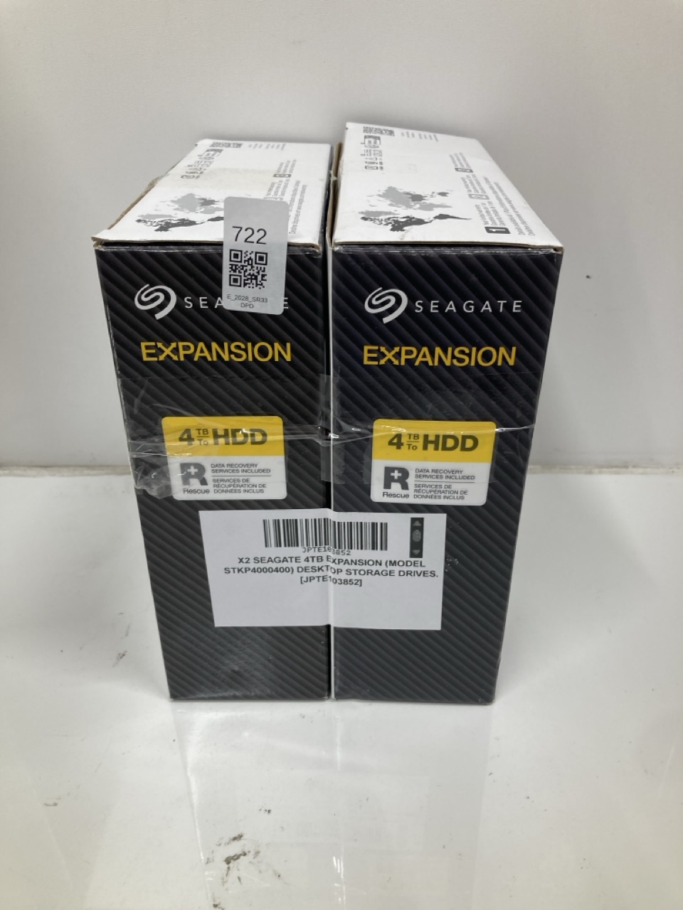 Lot 722  
            Edinburgh SR33 - Delivery Only 

                
X 2 SEAGATE EXPANSION FOR YOUR PC: LOCATION - H RACK