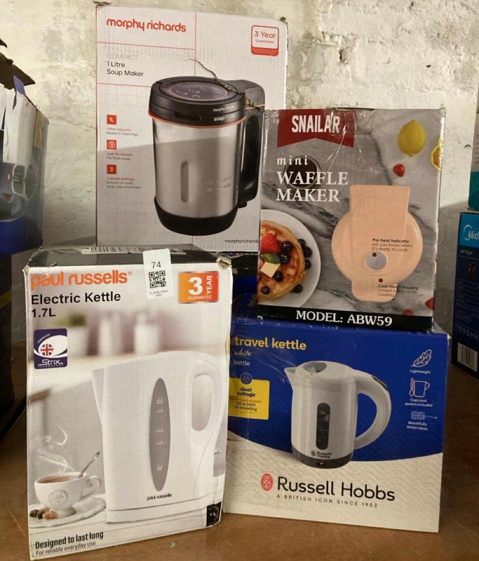 Lot 74  
            Edinburgh SR33 - Delivery Only 

                
QUANTITY OF KITCHEN & APPLIANCES ITEMS TO INCLUDE MORPHY RICHARDS COMPACT SOUP MA...