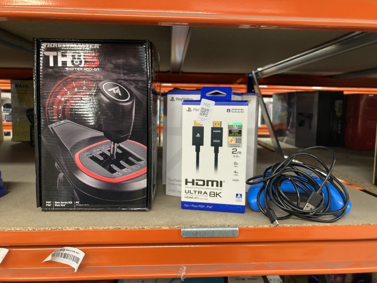 Lot 750  
            Edinburgh SR33 - Delivery Only 

                
QUANTITY OF TECH & GAMING ITEMS TO INCLUDE THRUSTMASTER TH8S SHIFTER ADD ON : LOC...