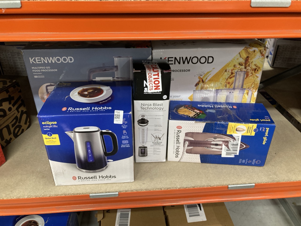 Lot 756  
            Edinburgh SR33 - Delivery Only 

                
QUANTITY OF KITCHEN & APPLIANCES ITEMS TO INCLUDE RUSSELL HOBBS PEARL GLIDE STEAM...