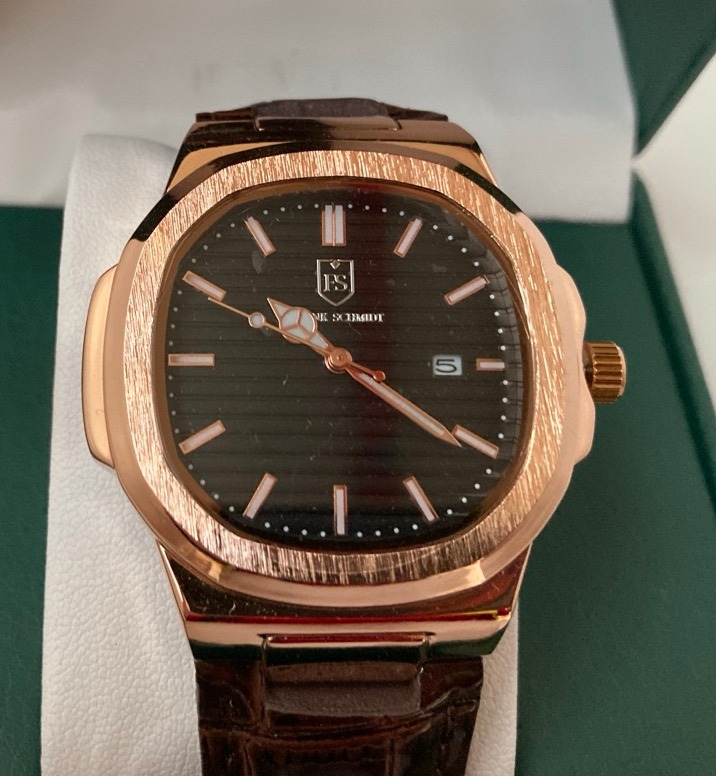 Lot 9  
            Edinburgh SR33 - Delivery Only 

                
MENS FRANK SCHMIDT WATCH-TEXTURED DIAL WITH DATE-LEATHER STRAP MODEL FSL AMBASSAD...