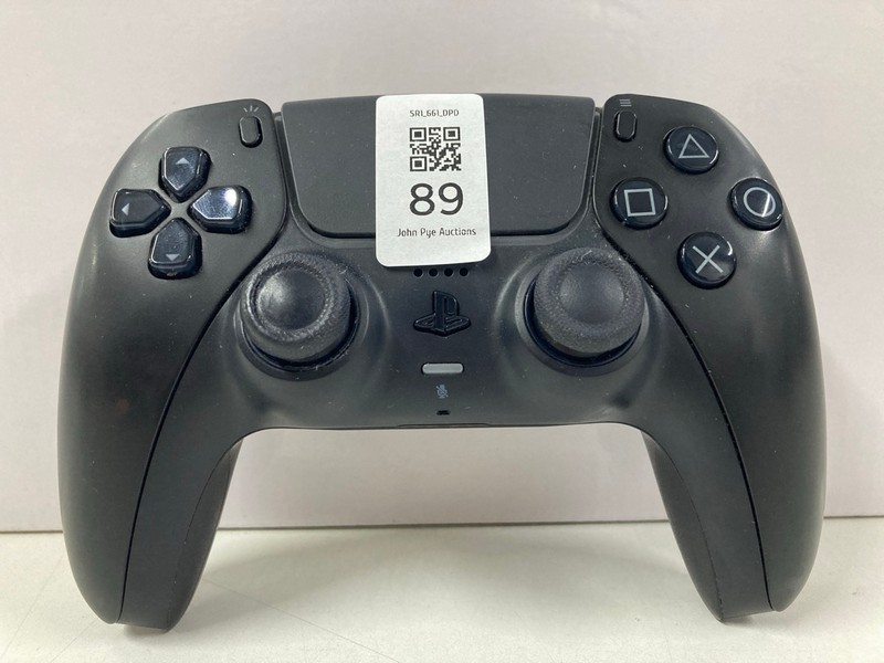 Lot 89  
            Nottingham SR1 - Delivery Only 

                
SONY PLAYSTATION 5 DUAL SENSE WIRELESS CONTROLLER - MIDNIGHT BLACK - ORIGINAL RRP...